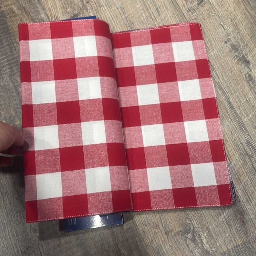 Table runner - Picture 4 of 9